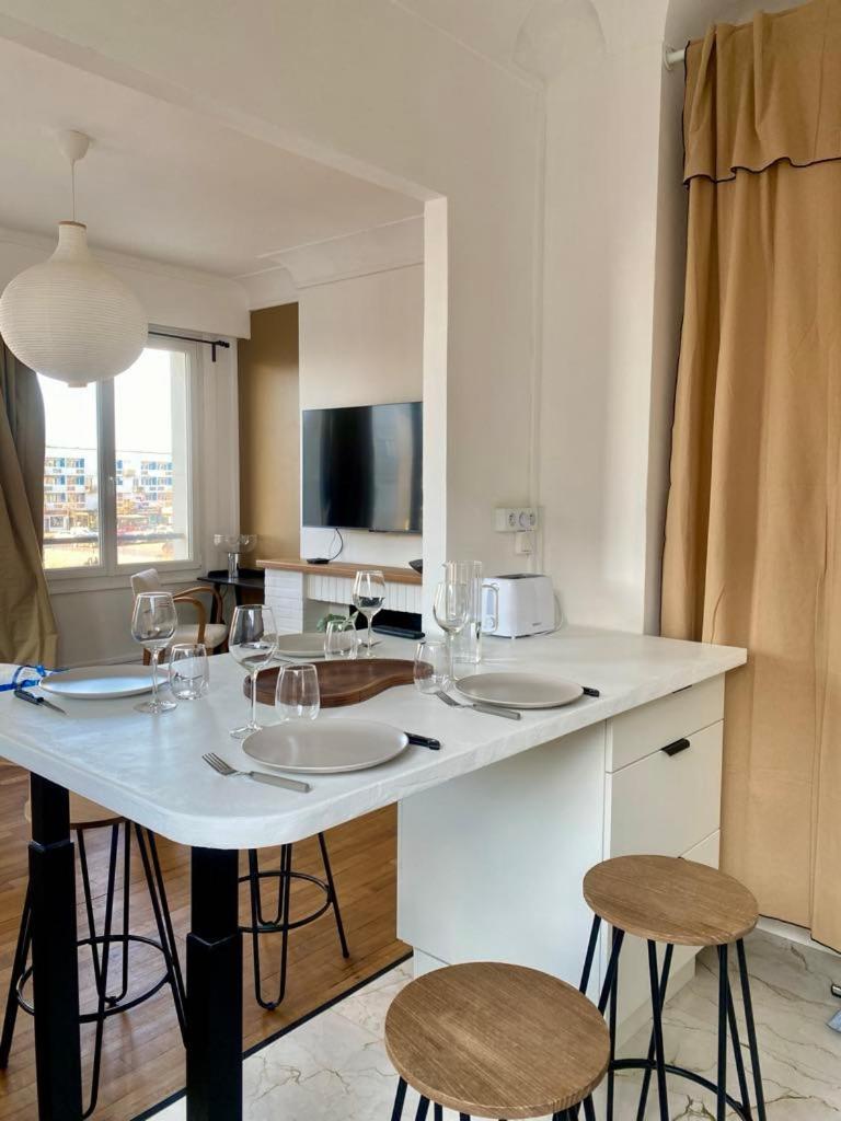 Cosy En Centre-ville Apartment Calais